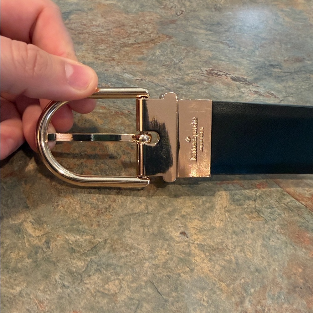 Kate Spade White and Black Reversible Belt with Gold Buckle XL NWT - Picture 4 of 6